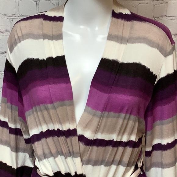 Josie By Natori Purple Tan White Striped Short Wrap Stretch Robe Sz M - Picture 2 of 12